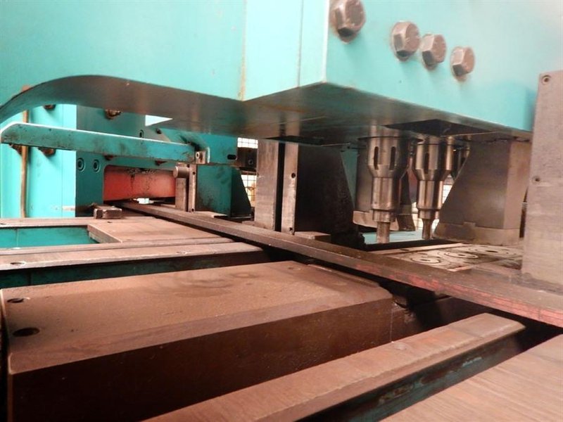 Kaltenbach - CNC flat and angle processing machine