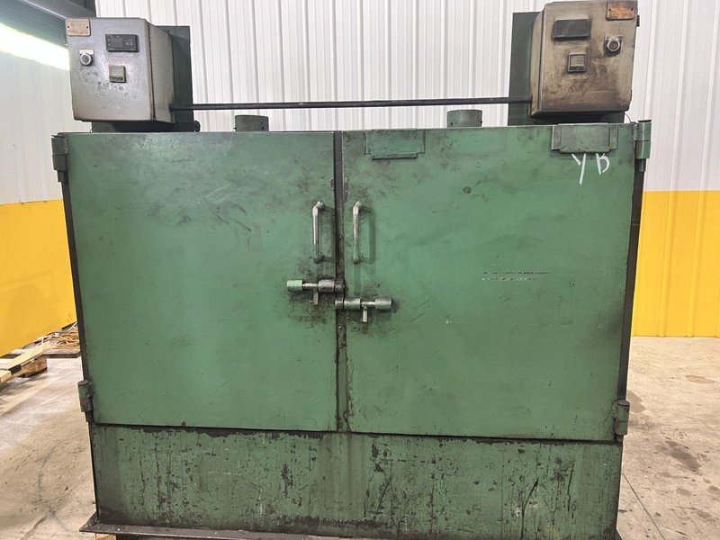1998 DAYTON DUAL ZONE GAS POWERED PRE-HEAT DIE OVEN, WITH DIGITAL TEMP CONTROLLER: STOCK #20215