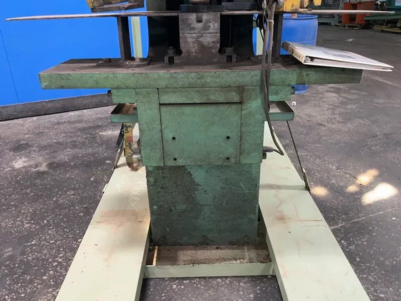 Piranha 88 Tons Ironworker - Pii88