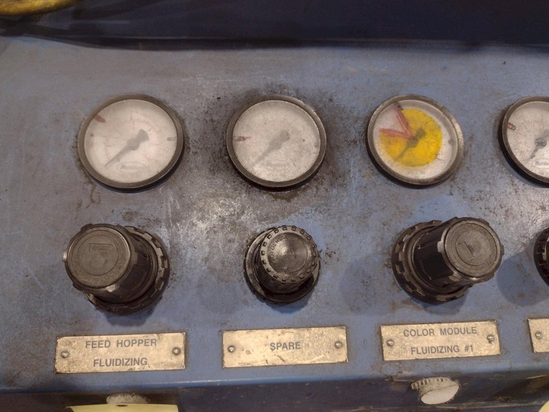NORDSON POWDER COAT PAINT SYSTEM WITH FEEDER &amp; I-CONTROL: YOBRO #26271