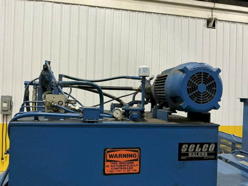30" X 40" SELCO MODEL HSO-128A AUTO-TIE TOP LOADING HORIZONTAL HYDRAULIC BALER SYSTEM, W/ CONVEYOR &amp; DUMP HOPPER: YOBRO #26210