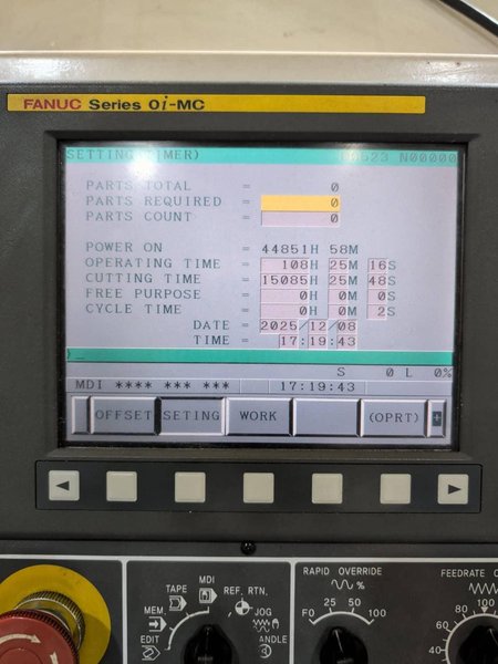 Doosan DMV 3016L VMC, 2006 – Fanuc Control, Videos Available
