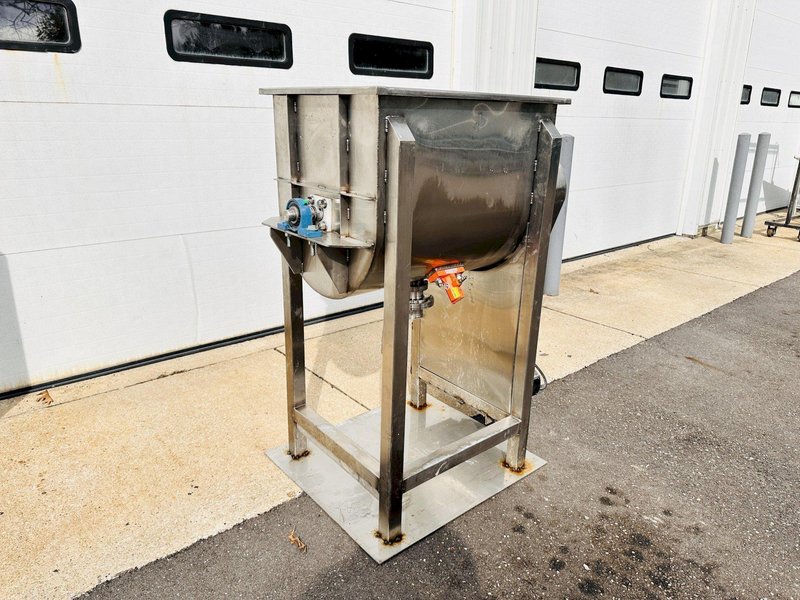 Seinmex 5 Cu.Ft. Ribbon Blender