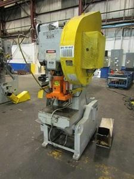 32 TON MINSTER #4 OBI PRESS