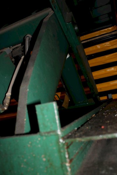 12,000 LBS SOUTHWORTH HYDRAULIC SCISSOR LIFT TABLE: STOCK #75588