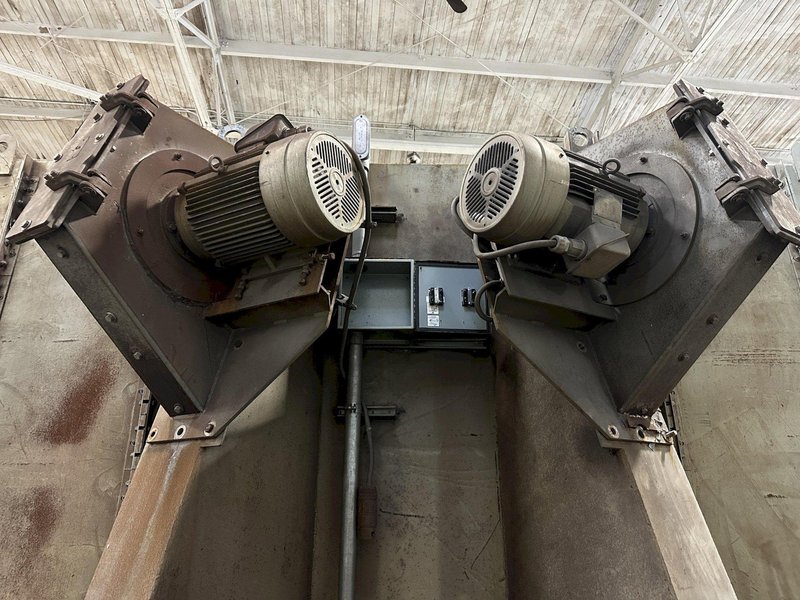 48" X 96" X 8 WHEEL PANGBORN MODEL #ES-1838-22 ROLLER CONVEYOR PASS-THRU BLAST SYSTEM, NEW 2007: STOCK #21212