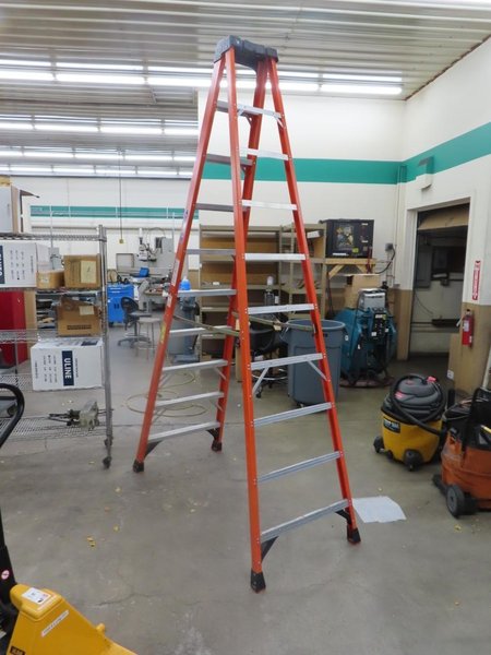 Werner 10' Model NXT1A10 Fiberglass Ladder- Auction Item