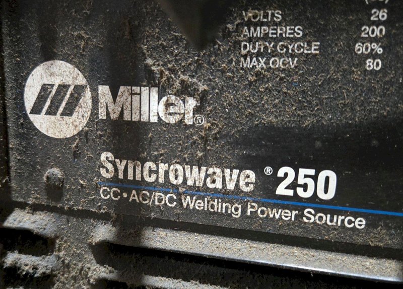 MILLER SYNCROWAVE 250 ARC WELDER USED
