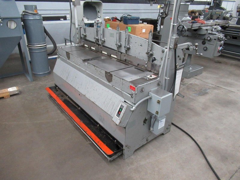 Whitney-Jensen 7260 Mechanical Power Squaring Shear 60" x 12 Gauge Capacity