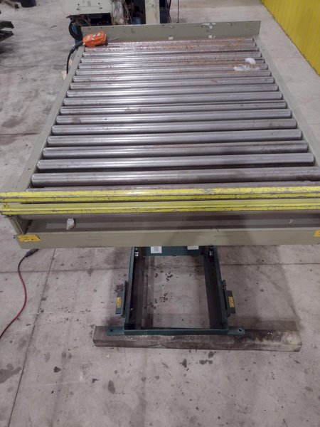 3800 LBS X 60" X 42" SOUTHWORTH MODEL #LS4-36 HYDRAULIC SCISSOR LIFT TABLE WITH ROLLER TOP, 110 VOLT: STOCK #20880