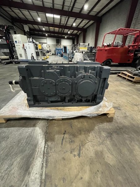52" Wide Republic Single Shaft Shredder, Model RZL52-200-S-15-3-80-D, 200hp