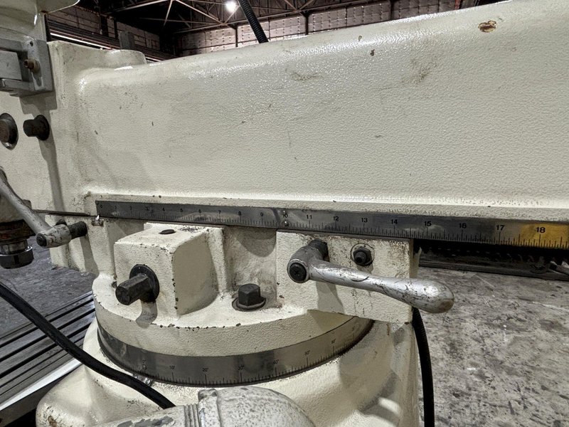 2014 FALCON CHEVALIER MODEL #FM-4VKH VERTICAL RAM TYPE KNEE MILL: STOCK #21140