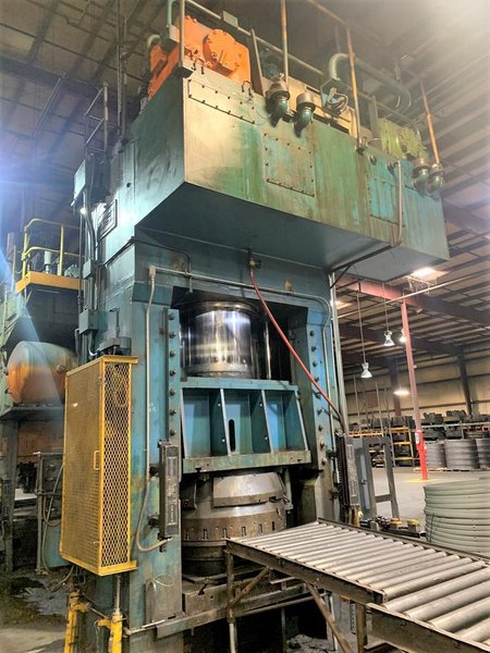 1200 TON CLEARING H-1200-60-48 STRAIGHT SIDE HYDRAULIC HYDRAULIC PRESS. STOCK # 0679124