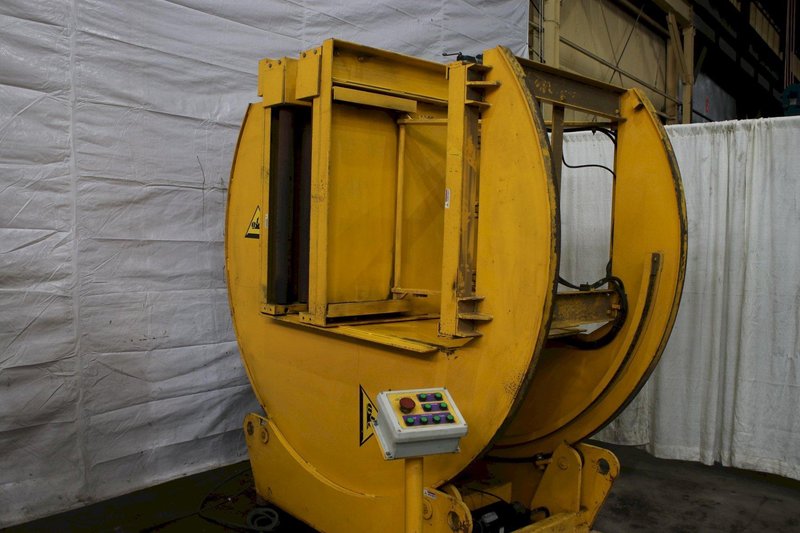 4000 LBS AIR TECHNICAL INDUSTRIES PACMAN TYPE UPENDER: STOCK #76417