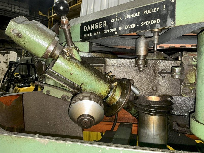 6" X 42" BRYANT MODEL #500 SUPER-PRECISION CENTER HOLE GRINDER: YOBRO #25283