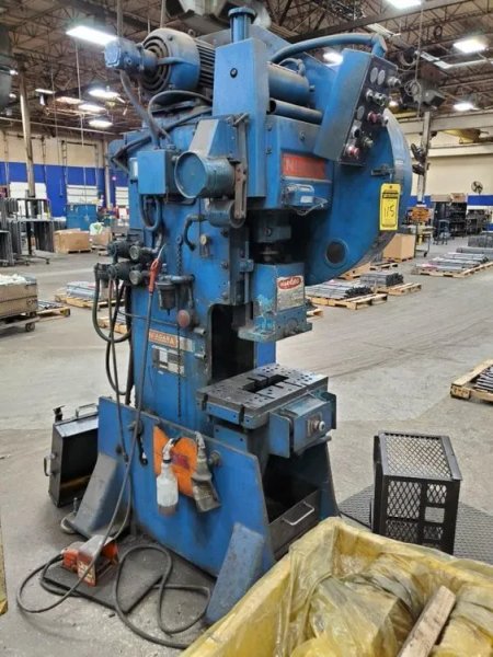 NIAGARA 22 TON OBI FLYWHEEL PRESS, STOCK# 14234J
