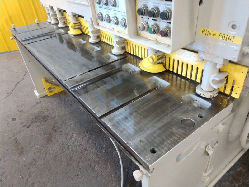6' X 10 GA CINCINNATI MODEL 1006-R POWER SQUARING SHEAR: STOCK #10613