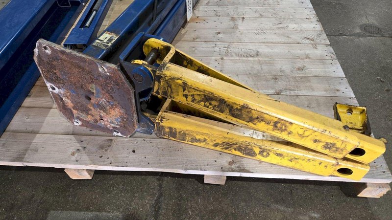 ROTARY 2-Post Vehicle Lift USED