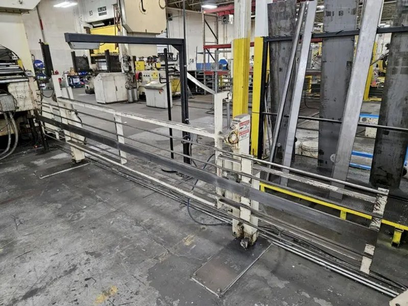PRE 20' X 36" THREAD UP TABLE, STOCK# 14301J