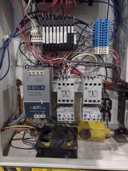 PRESS CONTROL ELECTRIC PANEL WITH BALDOR VARIABLE SPEED DRIVE &amp; ALLEN BRADLEY MICRO LOGIX 1500 CONTROL PLC : YOBRO 25099