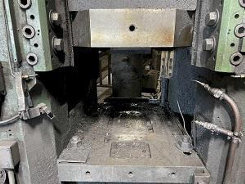 1000 TON ERIE FORGING PRESS