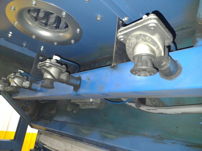 NORDSON POWDER COAT PAINT SYSTEM WITH FEEDER &amp; I-CONTROL: YOBRO #26271
