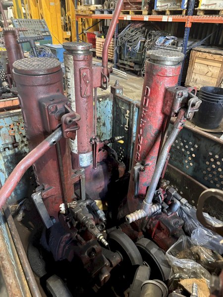 (2) 100 TON DUFF NORTON MODEL #144-CMJ AIR MOTOR JACKS, 30" LIFT: YOBRO #24193