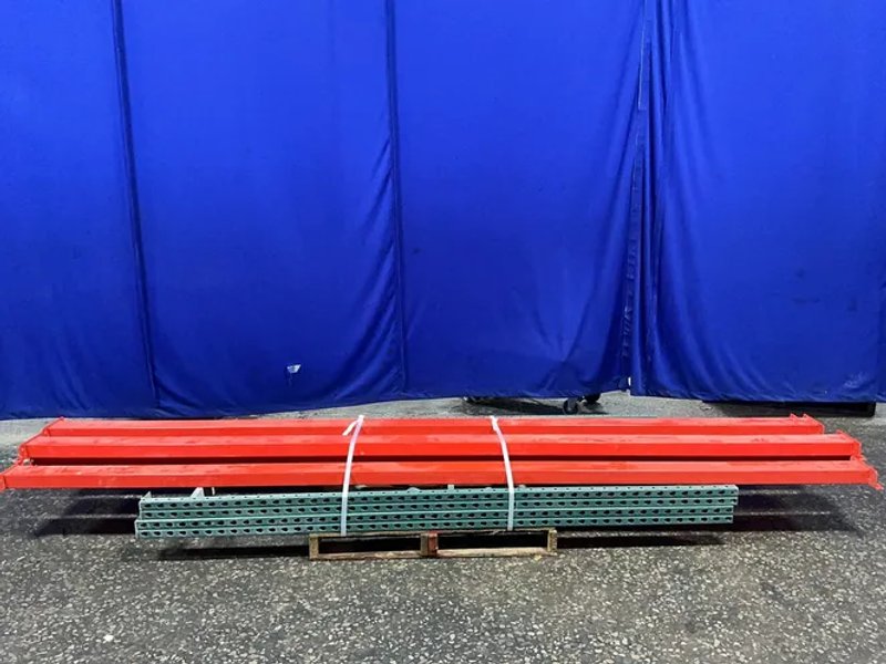 42" X 96" Pallet Racking - Teardrop