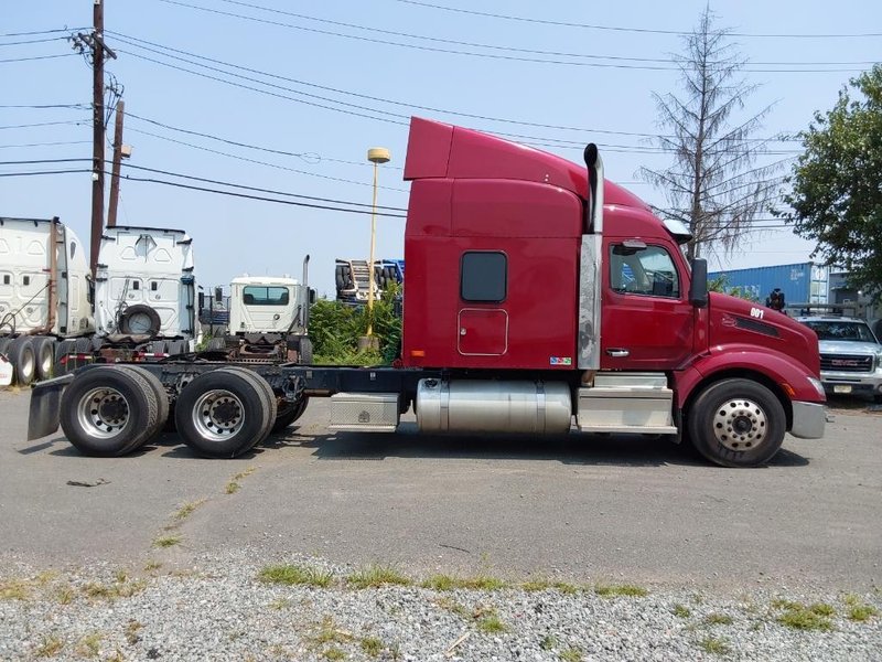 2022 Peterbilt 579 1XPBDP9X3ND763151