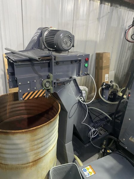 Tormach 1500MX VMC, 2025 – Chip Conveyor