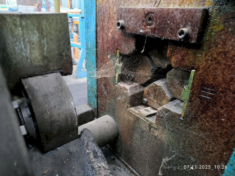 25 TON HAGINGER 3-DIE TUBE DRAW BENCH