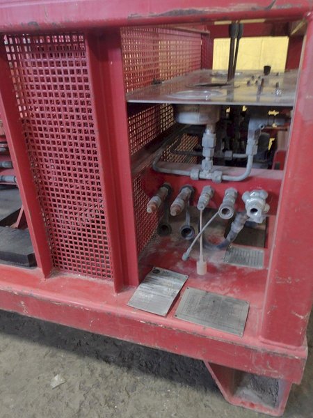 10" WEATHERFORD MODEL "SUT" PORTABLE PIPE HYDRDAULIC BREAK-OUT &amp; BUCKING MACHINE: STOCK #18037