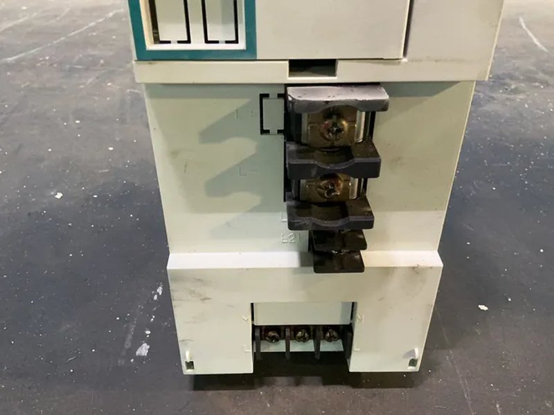 Mitsubishi Servo Drive Unit - Mds-c1-v1-90