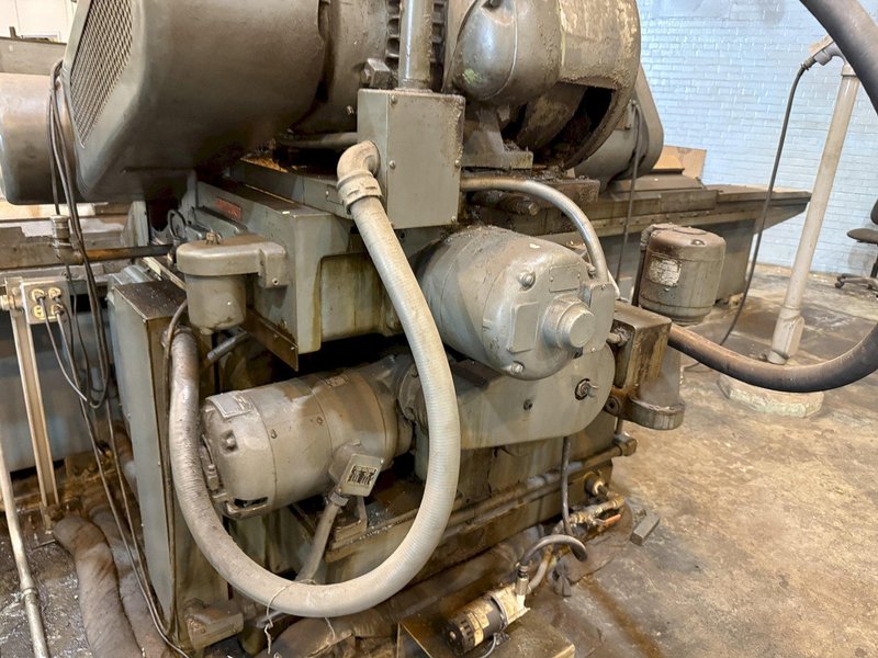 16" x 120" CINCINNATI Plain Cylindrical Grinder