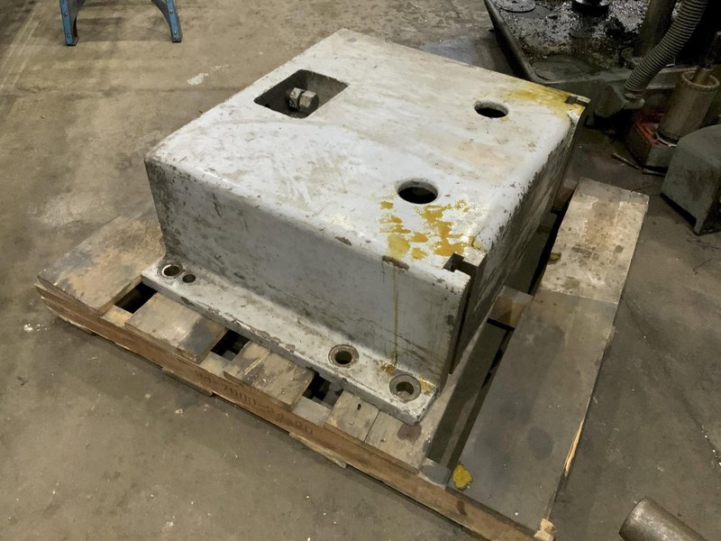 KEARNEY &amp; TRECKER MODEL 2408 SIMPLEX HORIZONTAL MILL: STOCK #80854