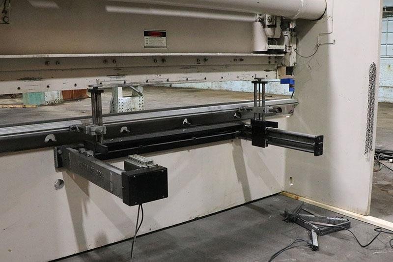140 Ton x 12' Wysong Hydraulic Press Brake Model MTH-140-144