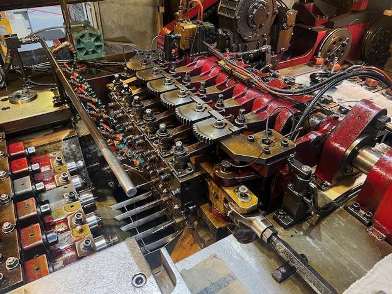 Chun-Zu Model CBP-206L Bolt Former