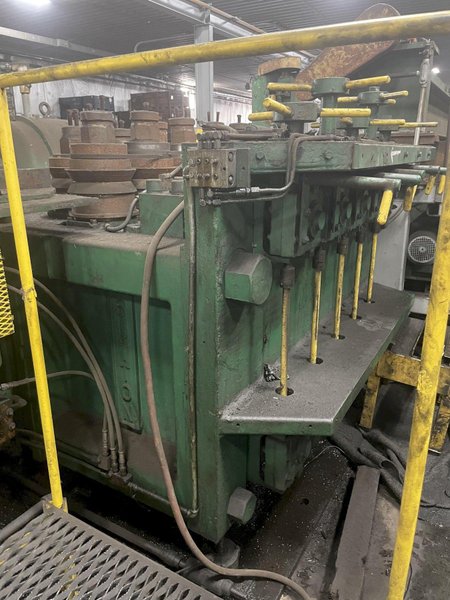2-1/2" SUTTON MODEL 2-1/2L 18-ROLL 2-PLANE SHAPE &amp; BAR STRAIGHTENER. STOCK # 1060121