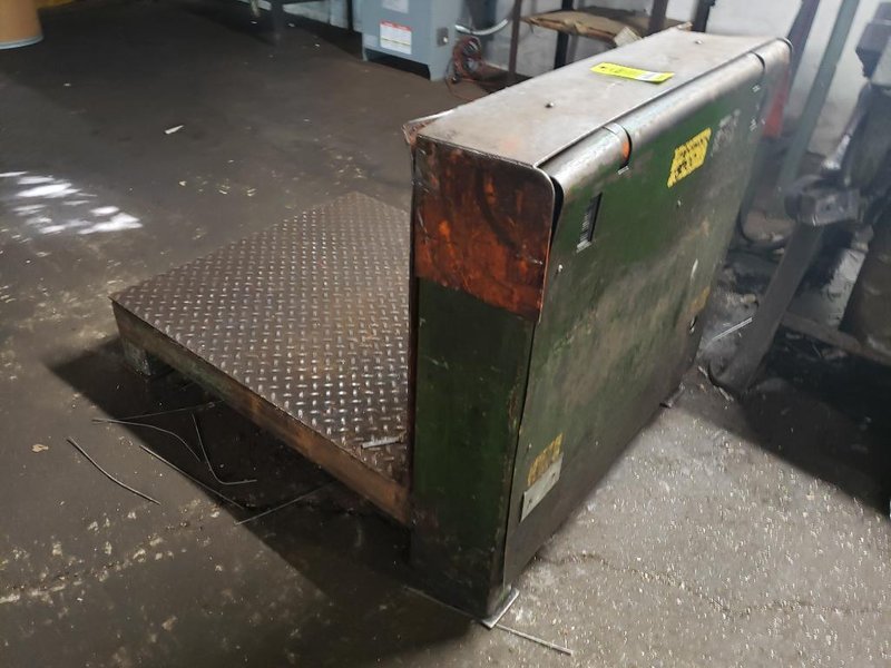 3000 LBS x 36" x 40" COIL UPENDER FLIPPER: YOBRO #26383
