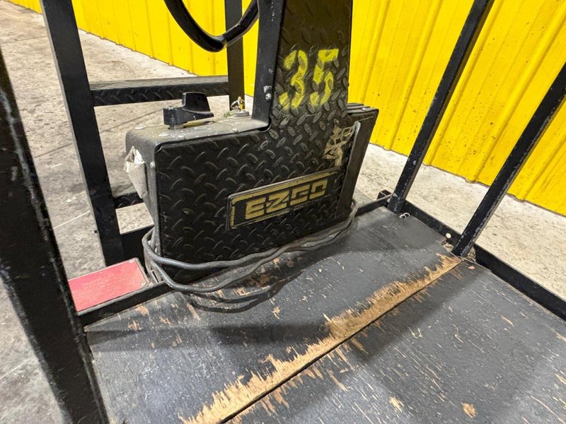 24 VOLT EZ-GO MODEL XI-640 TEXTRON CHASER/TUGGER CART #35: YOBRO #24633