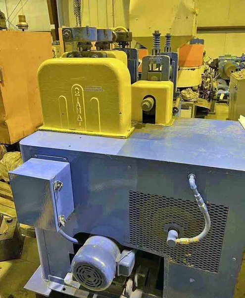 12" X 2.50" x 4,000# STANAT SLITTING LINE