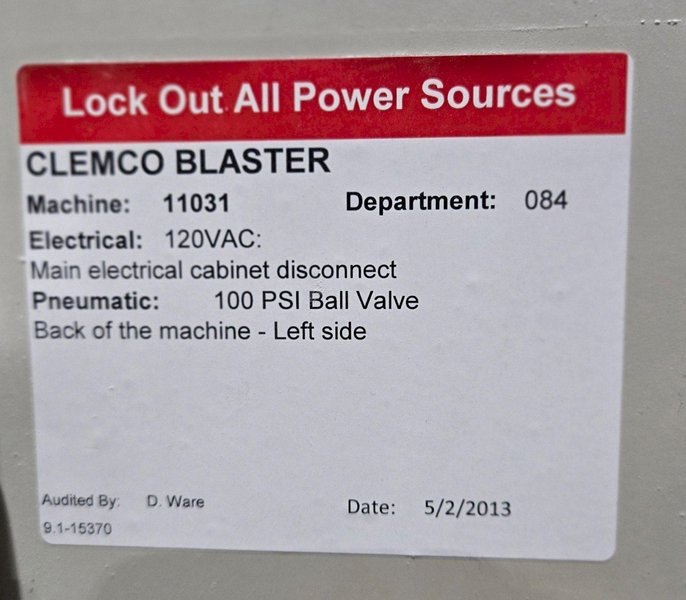 CLEMCO 11031 BLAST POT 120V DISCONNECT USED