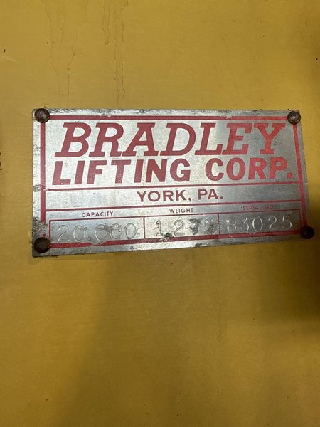 20,000 LB X 10' BRADLEY SPREADER BAR. STOCK # 0450025.