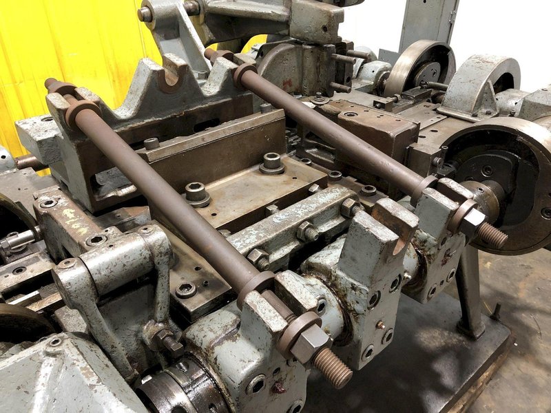 NILSON MODEL #S3F WIRE BENDING FOUR SLIDE MACHINE . STOCK # 1156722