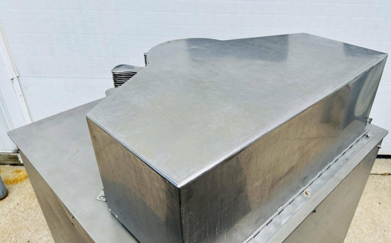 Urschel Laboratories Inc.  |  10 Station Semi-Automatic Rotating Onion Slicer