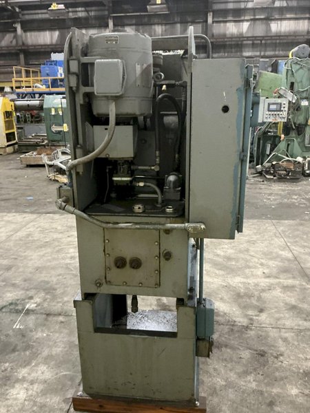 8 TON X 12" STROKE DENISON HYDRAULIC C-FRAME PRESS: YOBRO #26217