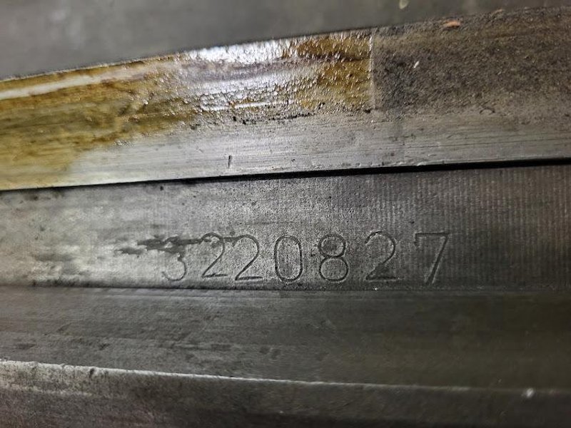 19" x 47" Summit Engine Lathe, S/N 3220827.