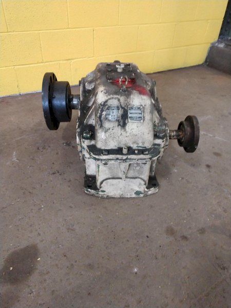 10 HP HAMILTON GEAR &amp; MACHINE REDUCING GEAR BOX: STOCK #10828