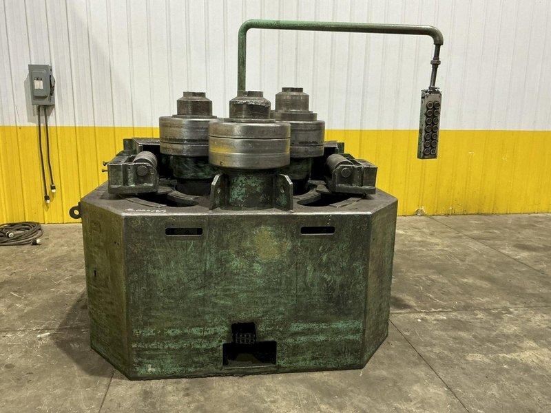 6" x 6" x 1/2" ROUNDO MODEL R-6-S HYDRAULIC ANGLE BENDING ROLL, WITH EXTRA TOOLING: YOBRO #26375