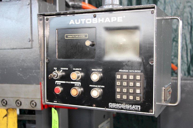 175 TON X 10' CINCINNATI AUTOSHAPE AS175-8 CNC HYDRAULIC PRESS BRAKE. STOCK # 1018819